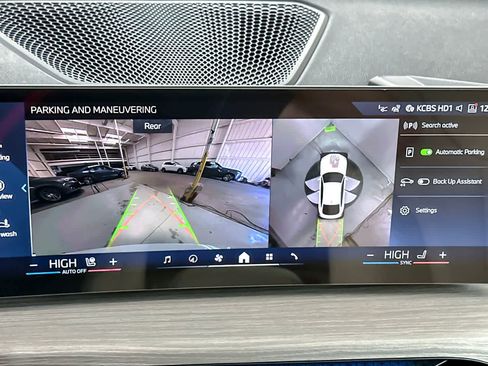 Used 2025 BMW i4 xDrive40i w/ Premium Package image 19