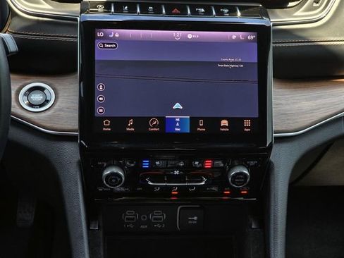 Used 2022 Jeep Grand Cherokee Summit w/ Adv Protech Group IV AWD/4WD image 14