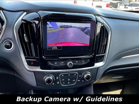 Used 2020 Chevrolet Traverse LT w/ Driver Confidence II Package image 5
