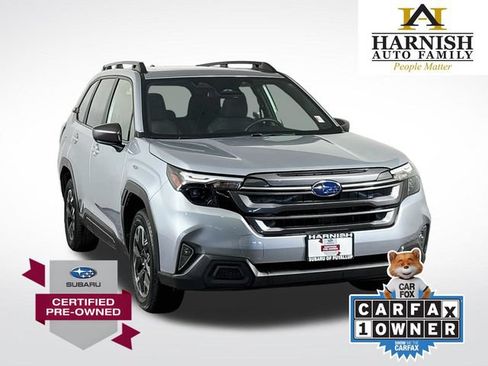 Certified 2025 Subaru Forester Premium AWD/4WD image 1