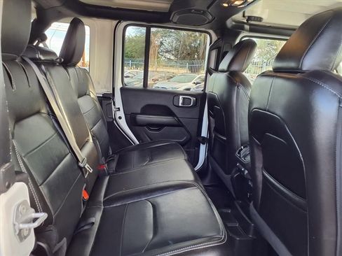 Used 2021 Jeep Wrangler Sahara w/ Cold Weather Group image 20