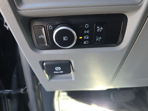 Used 2023 Ford F150 XLT w/ Trailer Tow Package AWD/4WD image 16