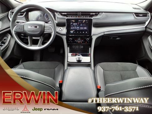 Certified 2024 Jeep Grand Cherokee Altitude image 24