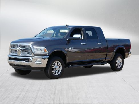 Used 2016 RAM 3500 Laramie AWD/4WD image 3