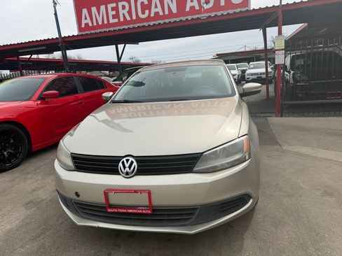 Used 2014 Volkswagen Jetta SE image 5