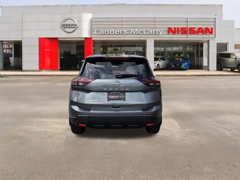New 2026 Nissan Rogue SV w/ Cold Weather Package FWD image 4
