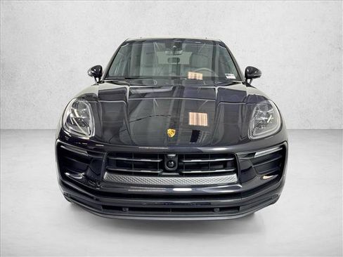 Used 2026 Porsche Macan AWD/4WD image 6