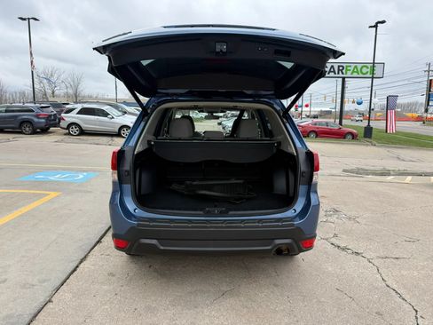 Used 2022 Subaru Forester Premium AWD/4WD image 12
