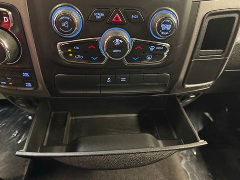 Used 2019 RAM 1500 Express w/ Wheel & Sound Group AWD/4WD image 26