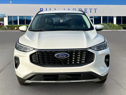 New 2026 Ford Escape SE image 2