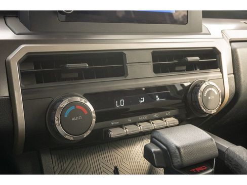 Used 2024 Toyota Tacoma TRD Sport image 23