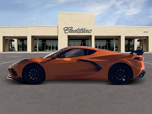 Used 2024 Chevrolet Corvette Stingray Premium Cpe w/ Z51 Performance Package image 8