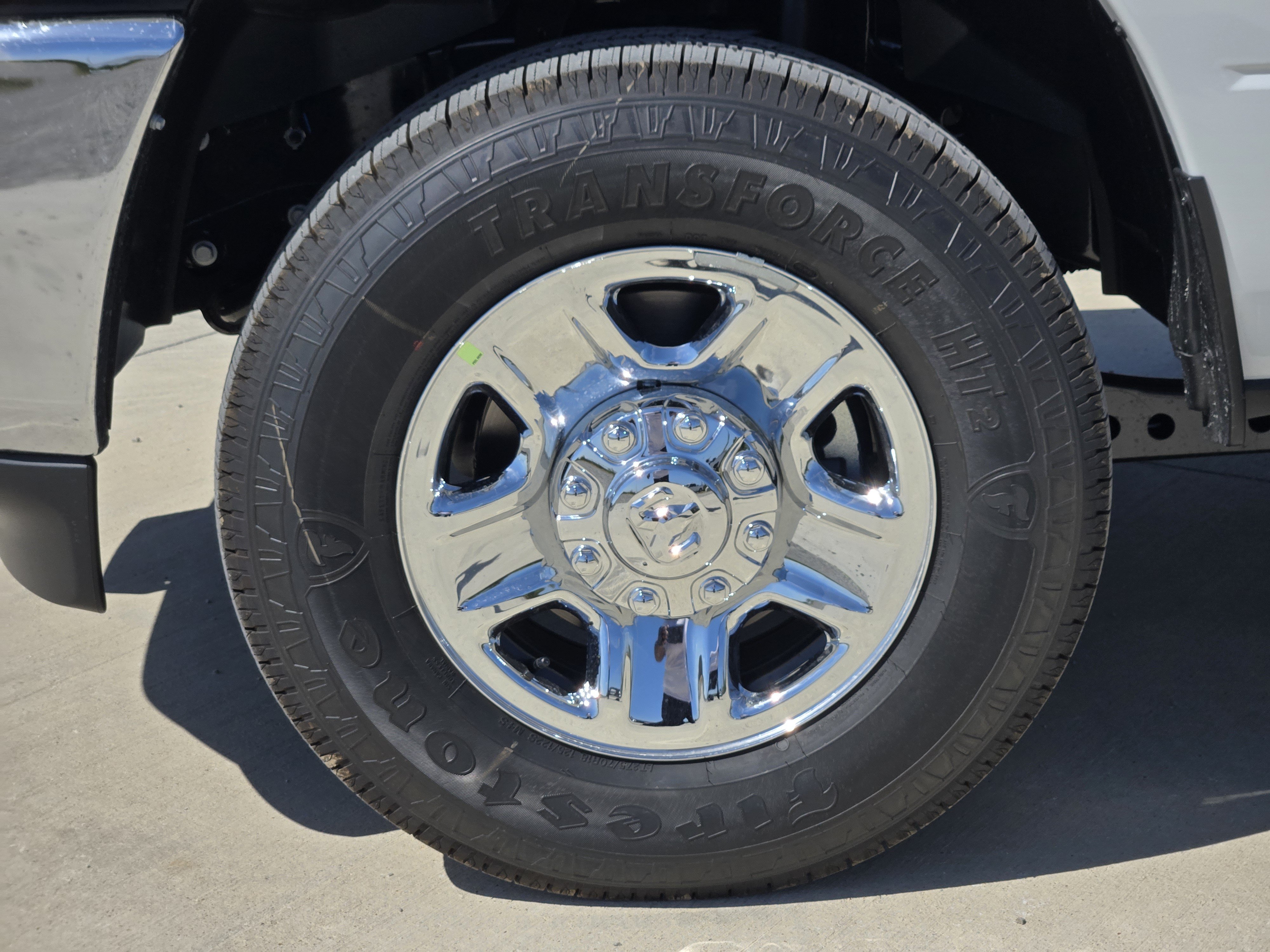 New 2026 RAM 2500 Tradesman AWD/4WD image 9