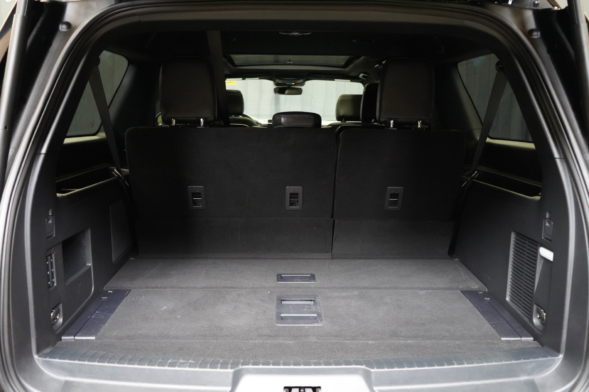 Used 2024 Ford Expedition Max Platinum AWD/4WD image 47