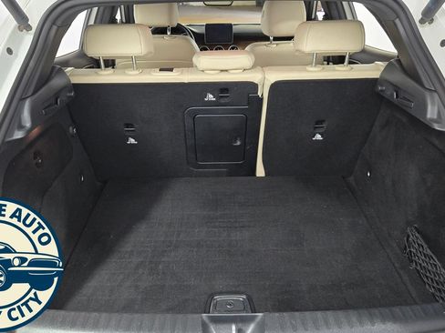 Used 2018 Mercedes-Benz GLA 250 4MATIC image 30
