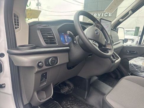 New 2026 Ford Transit 250 148 Medium Roof RWD image 15