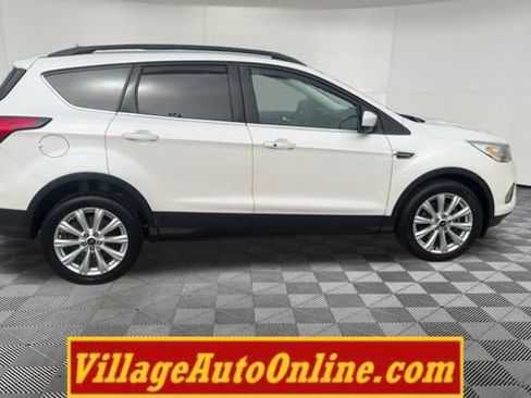 Used 2019 Ford Escape SEL AWD/4WD image 42