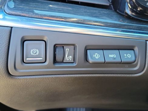 Used 2022 Cadillac XT5 Premium Luxury w/ Technology Package image 23