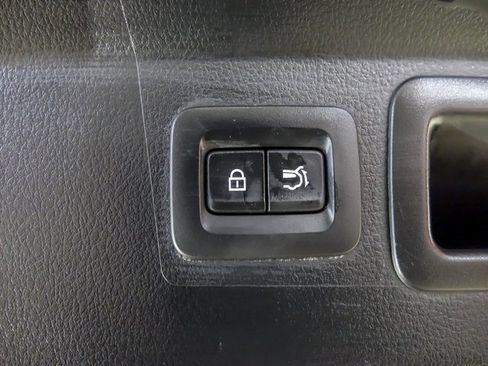 Used 2025 MAZDA CX-50 AWD 2.5 Hybrid w/ Premium Pkg image 25