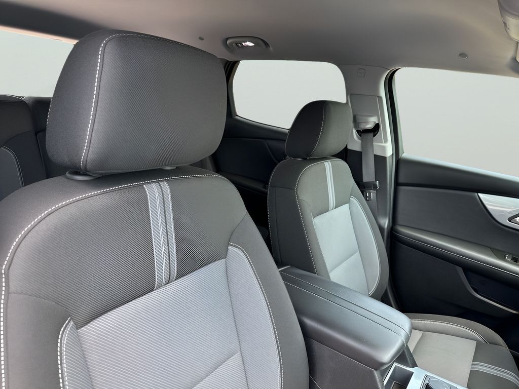 Used 2024 Chevrolet Blazer LT w/ Convenience Package FWD image 47
