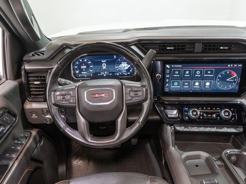 Used 2024 GMC Sierra 2500 AT4 w/ AT4 Premium Plus Package image 13