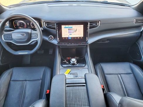 Used 2024 Jeep Wagoneer L Series II w/ Flexible Seating Group image 36