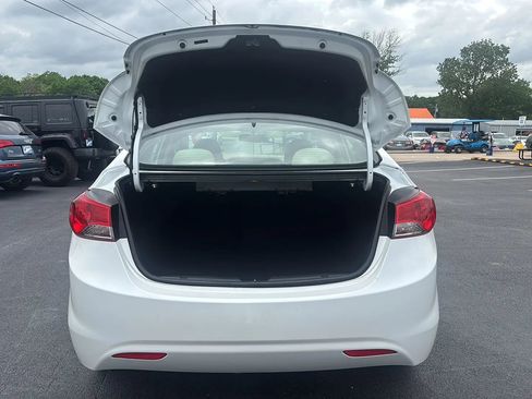 Used 2012 Hyundai Elantra GLS w/ Preferred Pkg 3 FWD image 25