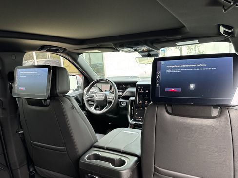 New 2026 GMC Yukon XL Denali w/ Denali Reserve Package AWD/4WD image 21