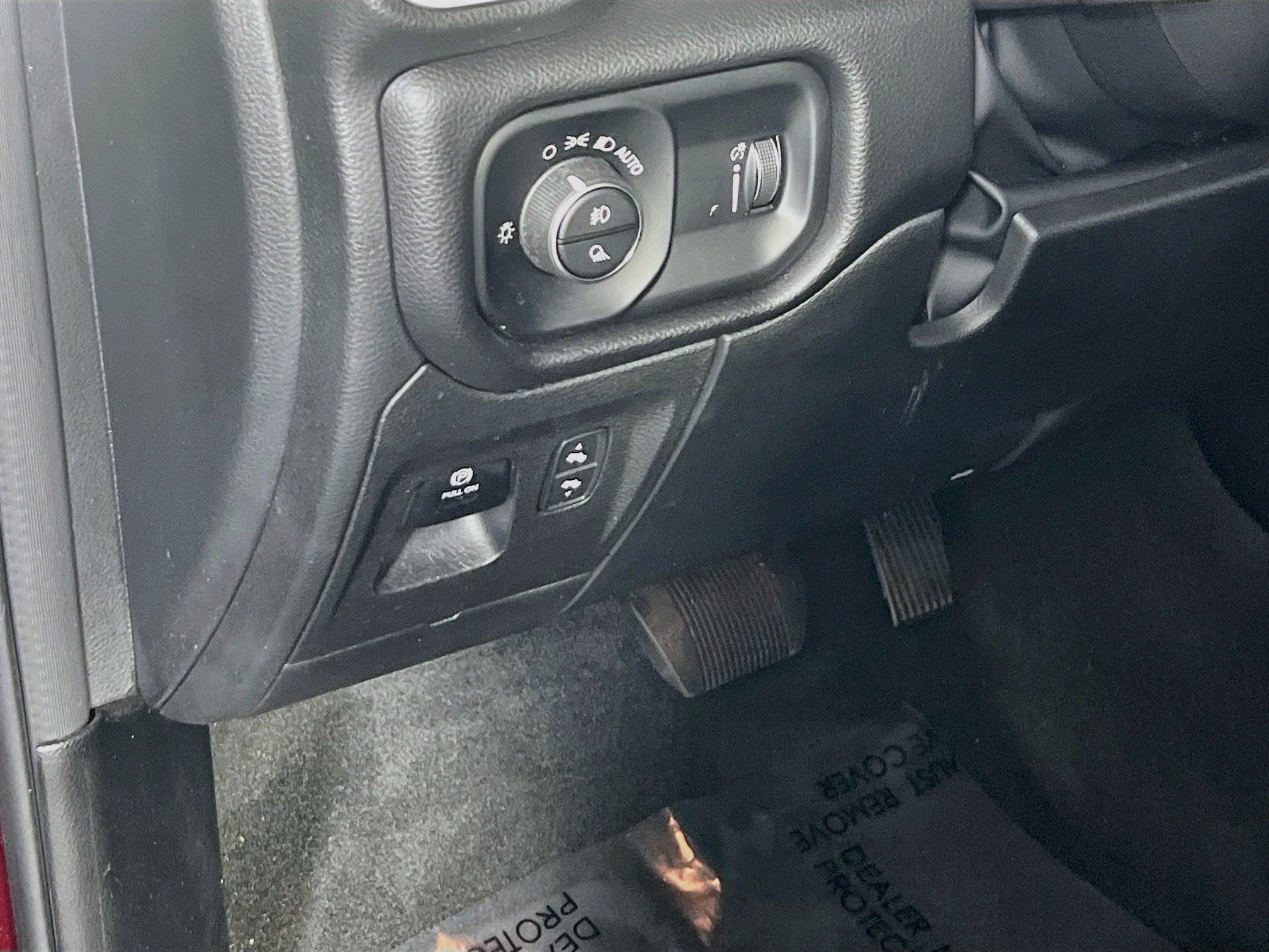 Used 2022 RAM 1500 Big Horn AWD/4WD image 10