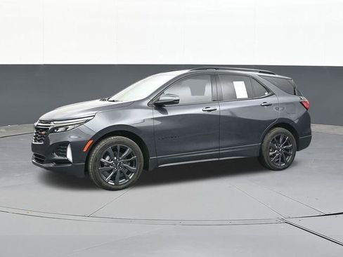 Used 2022 Chevrolet Equinox RS w/ Infotainment Package image 6