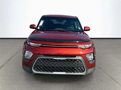 Certified 2020 Kia Soul LX image 2