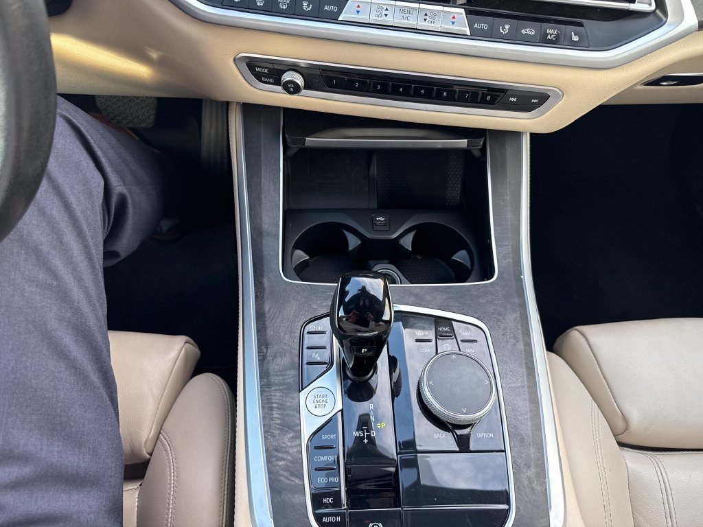 Used 2022 BMW X5 xDrive40i w/ Premium Package AWD/4WD image 15