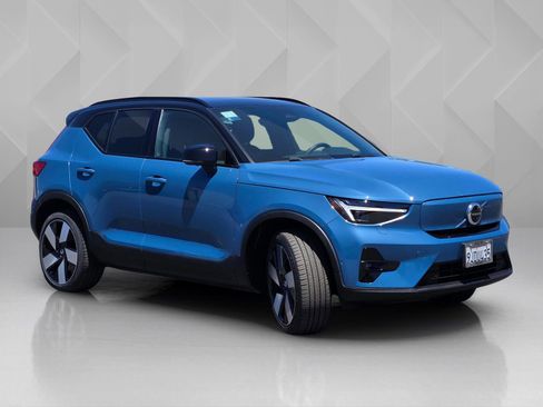 Used 2023 Volvo XC40 Recharge Ultimate AWD/4WD image 8