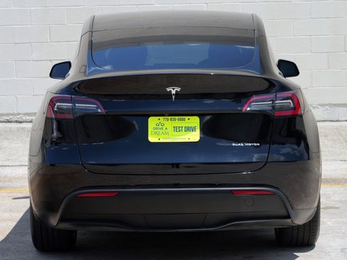 Used 2022 Tesla Model Y Long Range AWD/4WD image 50