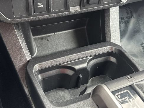 Used 2022 Toyota Tacoma SR5 RWD image 26