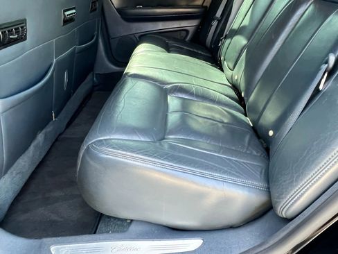 Used 2006 Cadillac DTS image 38