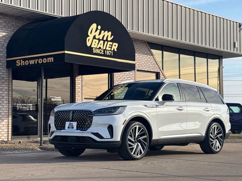 New 2026 Lincoln Aviator Reserve image 1