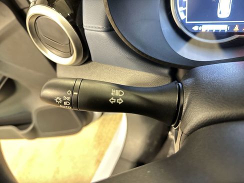 New 2025 Nissan Versa SV w/ Trunk Package image 17