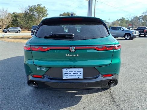 Used 2024 Alfa Romeo Tonale Veloce image 3