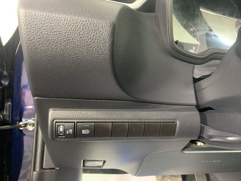 Used 2023 Toyota Corolla LE image 17