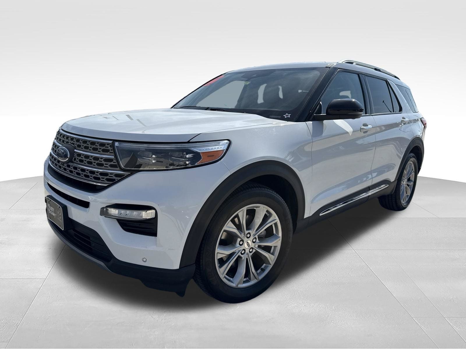 Used 2023 Ford Explorer Limited w/ Equipment Group 301A RWD image 1