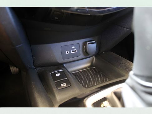 Used 2019 Nissan Rogue Sport SV w/ Technology Package image 24