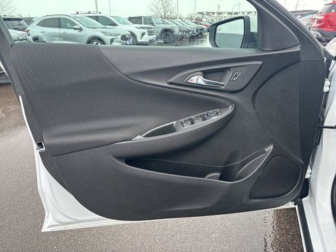 Used 2024 Chevrolet Malibu LT image 14