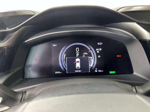 Used 2025 Lexus RZ 450e image 17