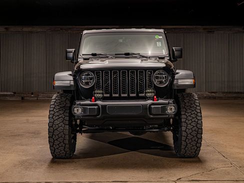 Used 2021 Jeep Gladiator Rubicon AWD/4WD image 2