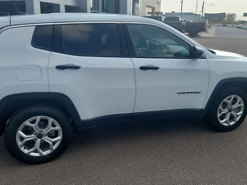 Certified 2025 Jeep Compass Sport AWD/4WD image 17
