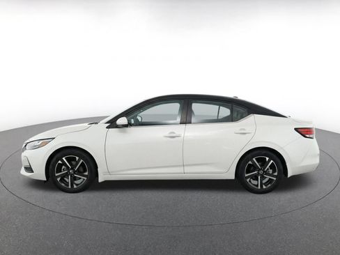 Used 2025 Nissan Sentra SV FWD image 4