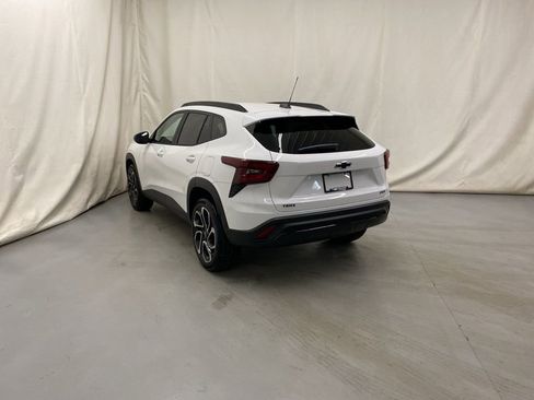 New 2026 Chevrolet Trax RS w/ Driver Confidence Package image 5
