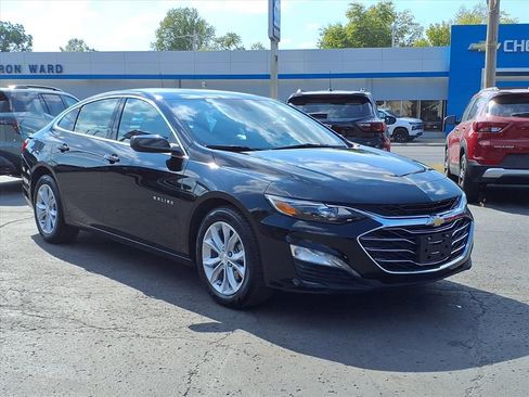 Used 2025 Chevrolet Malibu LT image 5
