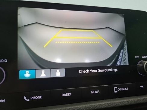 Used 2023 Honda CR-V LX image 30